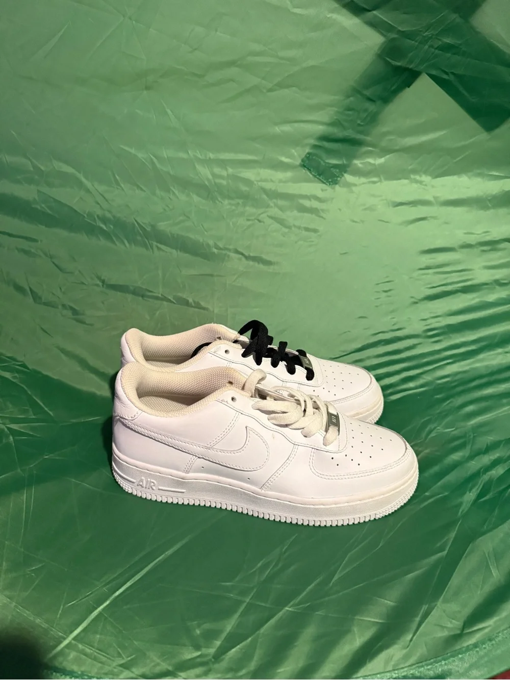 Nike Kids Air Force 1 Triple White Size 5.5